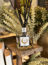 Load image into Gallery viewer, Lime Mandarin & Basil Diffuser
