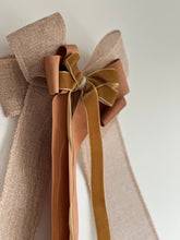 Load image into Gallery viewer, Amber Bow
