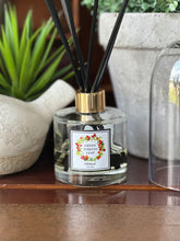 Load image into Gallery viewer, Green tomato leaf
