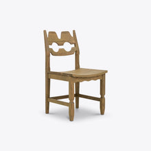 Load image into Gallery viewer, Axel Dining Table
