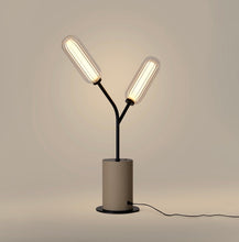 Load image into Gallery viewer, Lari table lamp
