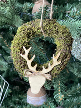 Load image into Gallery viewer, Reindeer Wreath

