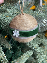 Load image into Gallery viewer, Jute Snowflake Bauble
