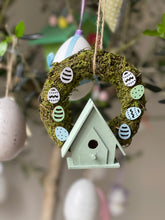 Load image into Gallery viewer, Wreath decoration
